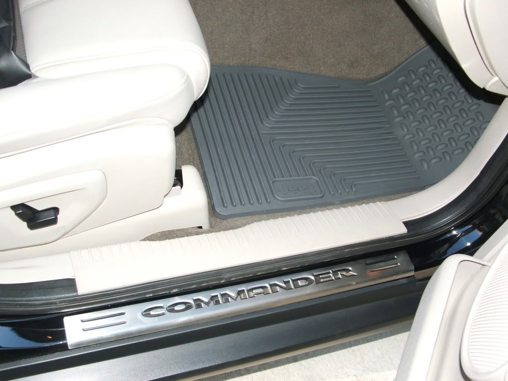 Installed My Factory Rubber Mats and stuff. Jeep Commander Forum